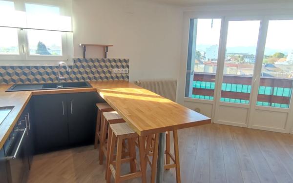 Appartement à louer    3 pièces • 54,38 m2 Tarbes