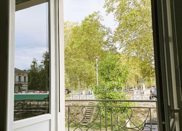 Appartement à louer    2 pièces •  Aire-sur-l'Adour