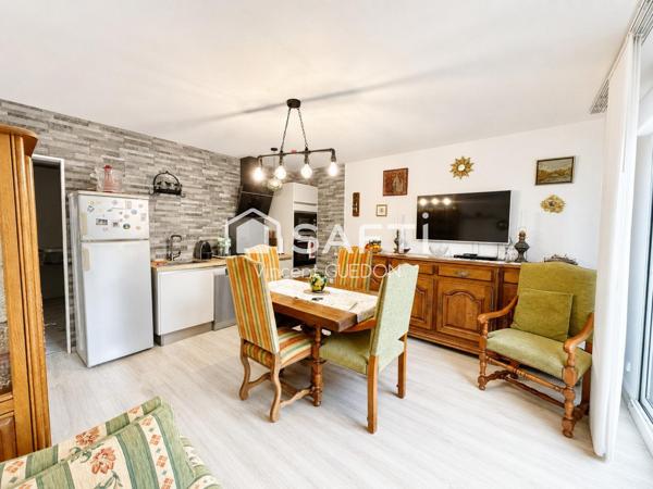 Maison divisée en 2 logements T2 et T3