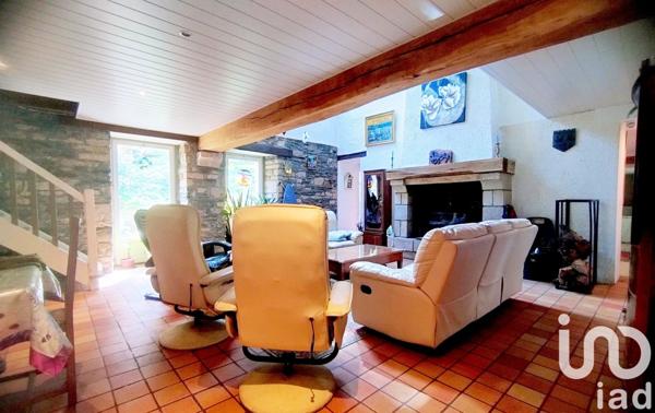 Maison 14 pièces de 483 m² à Plumelec (56420)