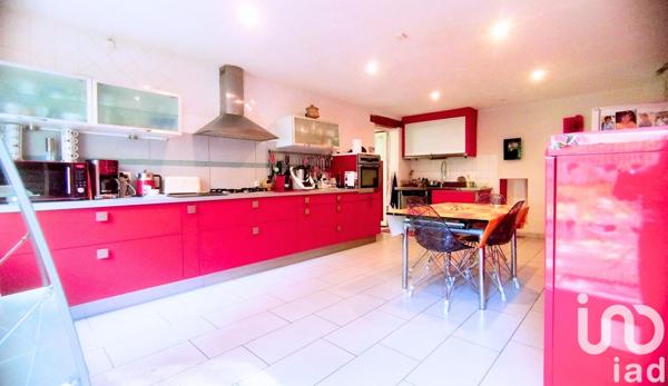 Maison 14 pièces de 483 m² à Plumelec (56420)