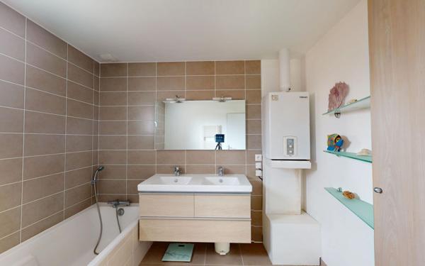 Maison à vendre    4 pièces •  Civrieux