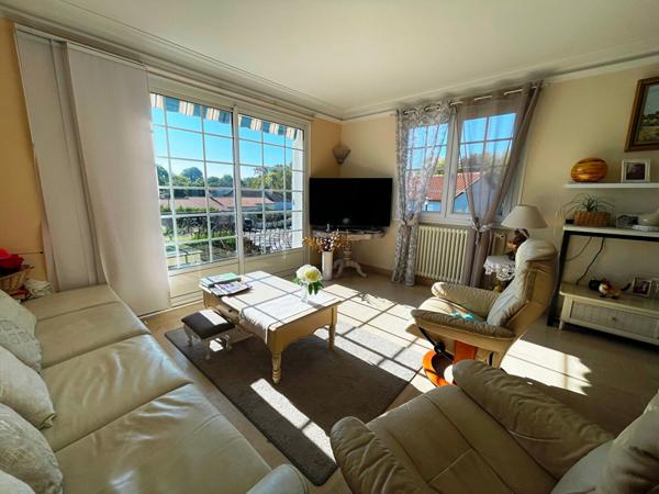 Maison familiale à Coëx (164 m²) avec logement locatif indépendant