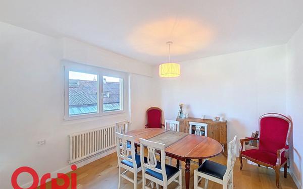 Appartement à vendre    3 pièces • 77 m2 Saint-Julien-en-Genevois