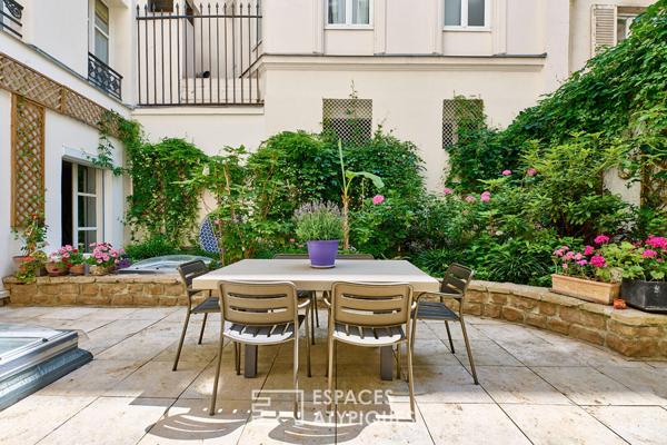 Duplex familial avec terrasse végétalisée à proximité de la Place de la Madeleine