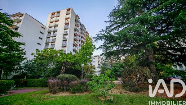 Appartement à vendre 5 pièces 100 m² Courbevoie