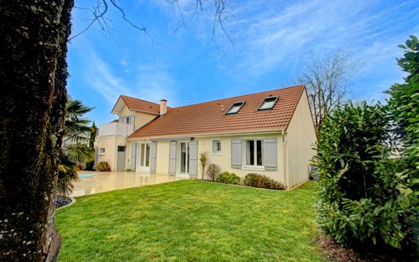 Maison à vendre    5 pièces • 136 m2 La Chapelle-Saint-Mesmin