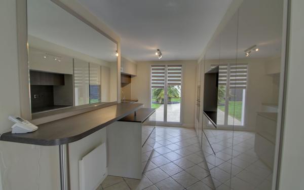 Maison à vendre    5 pièces • 136 m2 La Chapelle-Saint-Mesmin