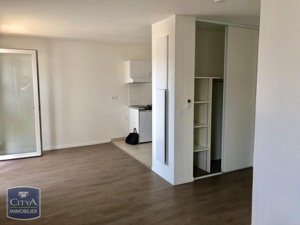 Appartement à louer 2 pièces 43.77m²