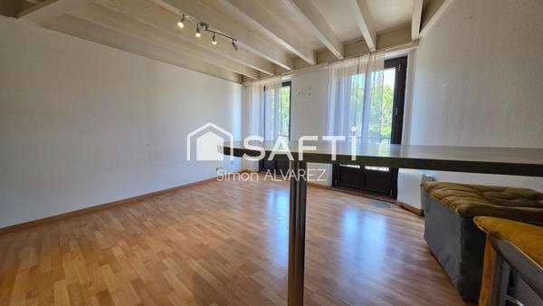 Studio de 27 mètres carrés, proximité Médiathèque