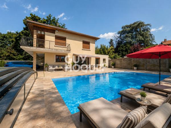 MAISON À VENDRE DE 8 PIÈCES DE 194,00 M²