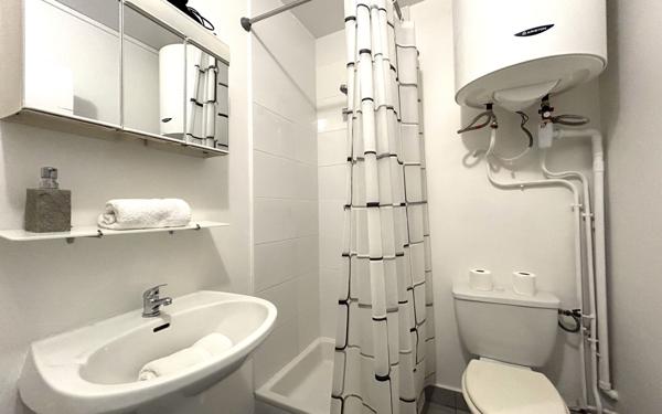 Appartement à vendre    1 pièce • 19,89 m2 Marseille 8