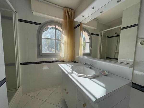 Maison Basse Goulaine 7 pièce(s) - 230m²