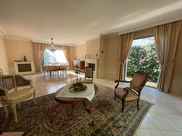 Maison Basse Goulaine 7 pièce(s) - 230m²