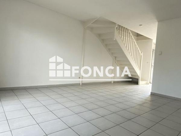 Location Maison 3 pièces 70.2 m² - 4BAT B 5 RUE HONORE DE BALZAC 24 26 RULES VERNE Saintes 17100