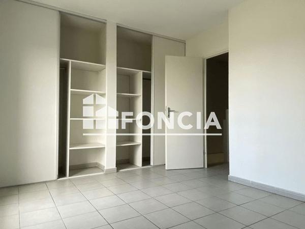 Location Maison 3 pièces 70.2 m² - 4BAT B 5 RUE HONORE DE BALZAC 24 26 RULES VERNE Saintes 17100