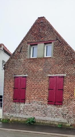 Maison à usage d'habitation de 218m2 et une maison à usage locatif de 36m2