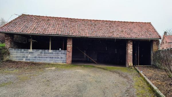 Maison à usage d'habitation de 218m2 et une maison à usage locatif de 36m2