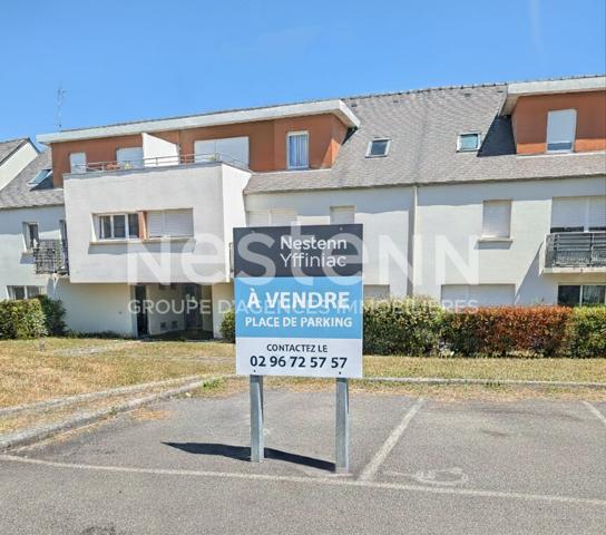 A vendre place de parking au bourg de PLEDRAN!