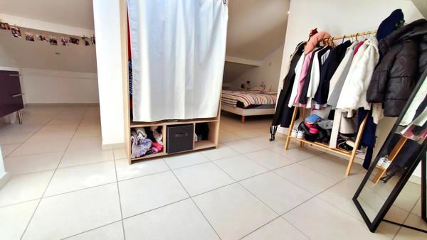 Grande maison au calme, bout d'impasse, grand terrain !