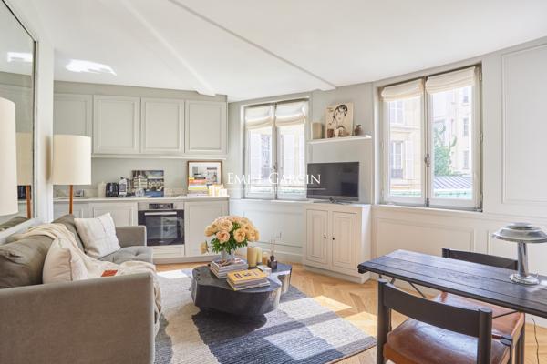 A vendre - Appartement  38  m²  - Paris - 75007 - Saint Germain des Près