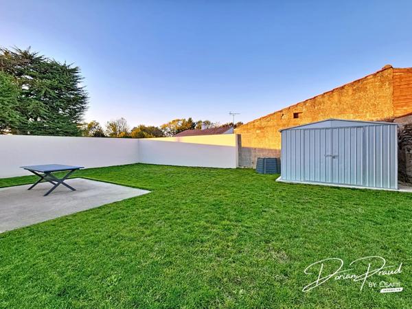 Maison neuve composée de deux chambres