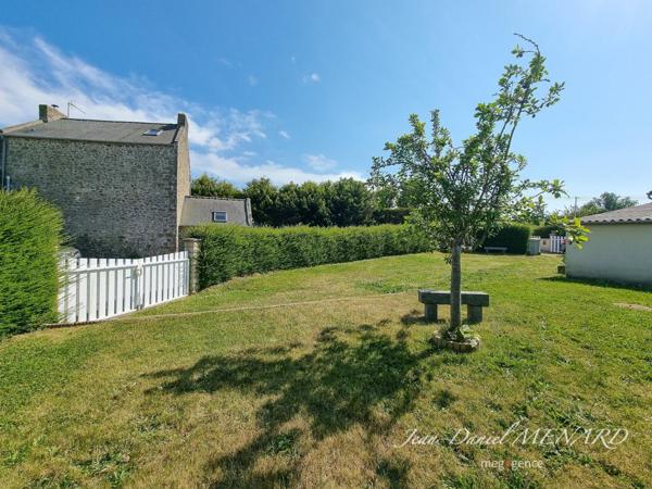 Terrain à SAINT-MELOIR-DES-ONDES, 35350 - 280m²