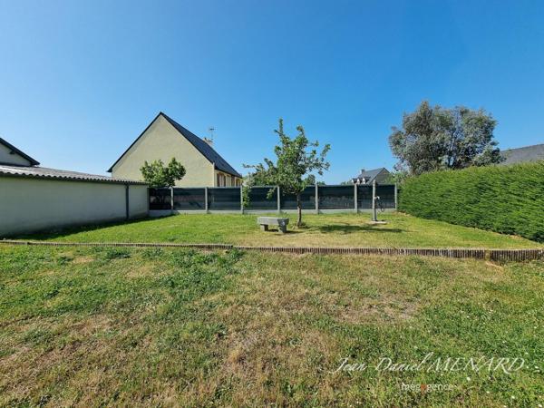 Terrain à SAINT-MELOIR-DES-ONDES, 35350 - 280m²