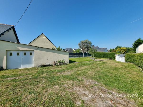 Terrain à SAINT-MELOIR-DES-ONDES, 35350 - 280m²