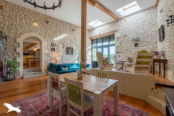 Maison à vendre |  Saint-Romain |  5 pièces | 200 m²