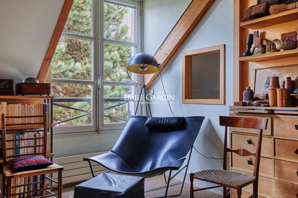 À vendre - Appartement de caractère - Neuilly Sur Seine - dernier étage - Parking