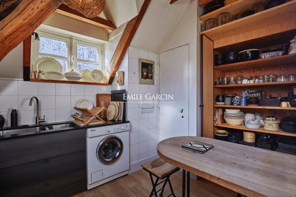 À vendre - Appartement de caractère - Neuilly Sur Seine - dernier étage - Parking