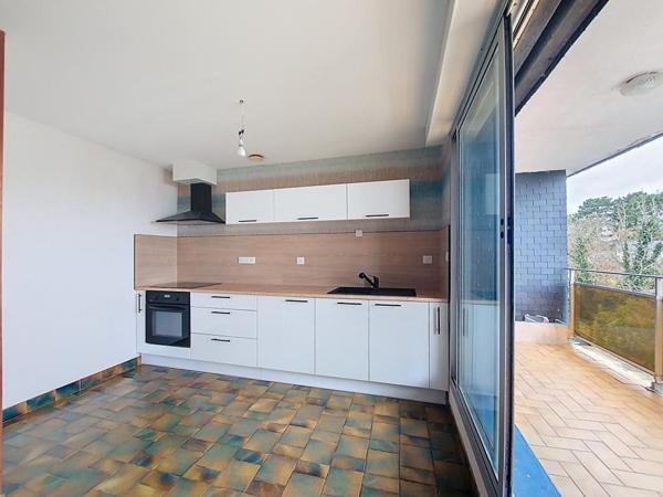 HENNEBONT : Duplex de 78m² avec garage et cave