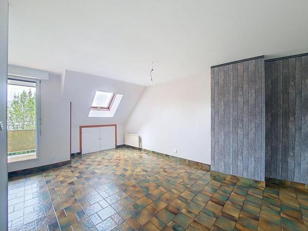 HENNEBONT : Duplex de 78m² avec garage et cave
