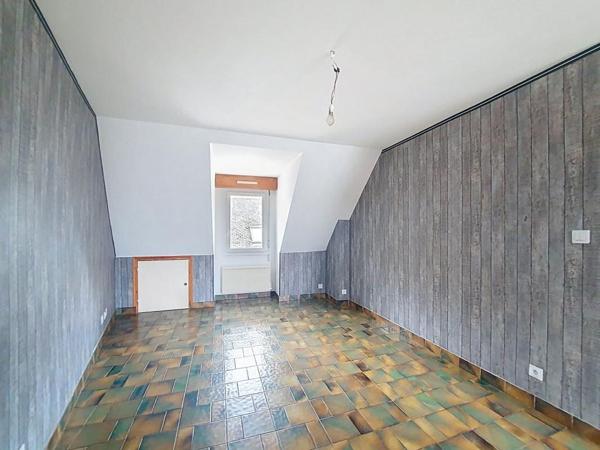 HENNEBONT : Duplex de 78m² avec garage et cave