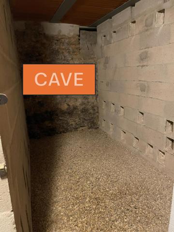3 Caves 4 m² /9 m3 en volume de stockage à Belleville
