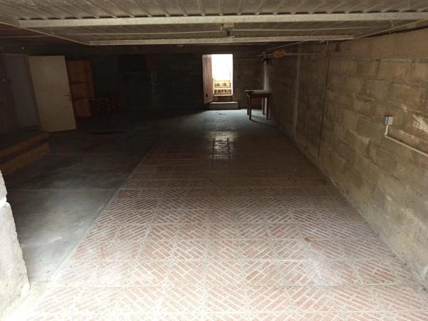 Vente                                                      Maison
                        
                     3 pièces                      76 m2                     à Perpignan