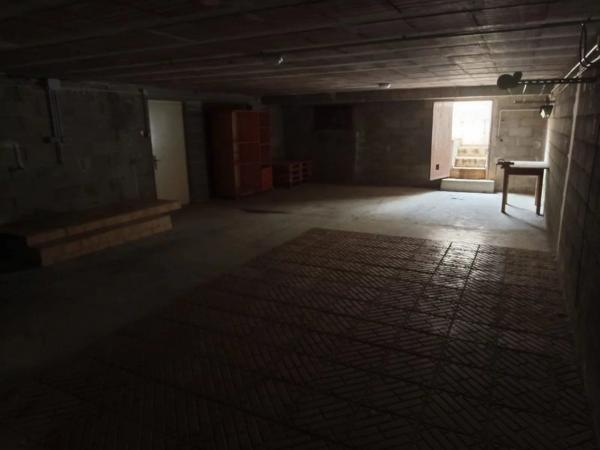 Vente                                                      Maison
                        
                     3 pièces                      76 m2                     à Perpignan
