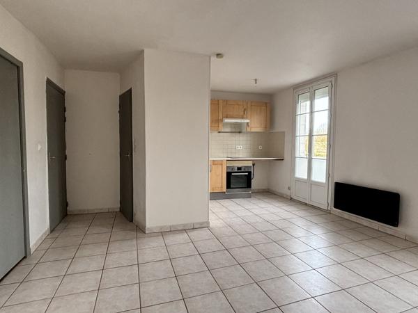 Appartement
                                                                                                                                                                                                                                                                                                                        10 pièce(s)                                                                                                                                                                                                                                                                                                                              102  m²