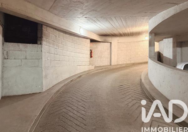 Parking à vendre 11 m² Paris 7