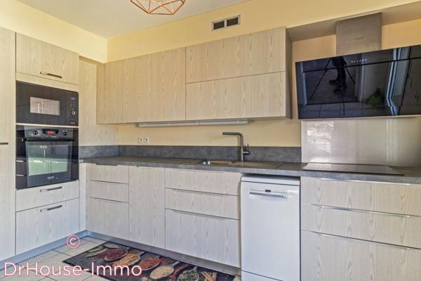 Appartement à vendre 3 pièces de 101 m²