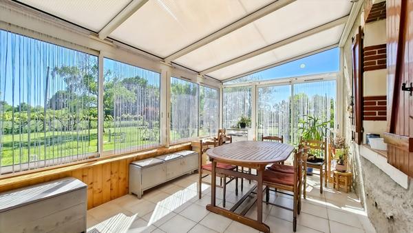 Ferme rénovée à vendre 6 pièces à Espinasse-Vozelle (03) – Propriété avec dépendances et hangar – Proche Vichy