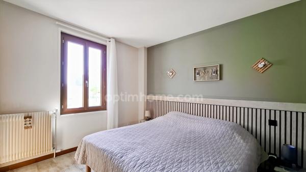 Ferme rénovée à vendre 6 pièces à Espinasse-Vozelle (03) – Propriété avec dépendances et hangar – Proche Vichy
