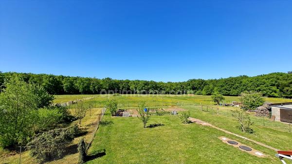 Ferme rénovée à vendre 6 pièces à Espinasse-Vozelle (03) – Propriété avec dépendances et hangar – Proche Vichy