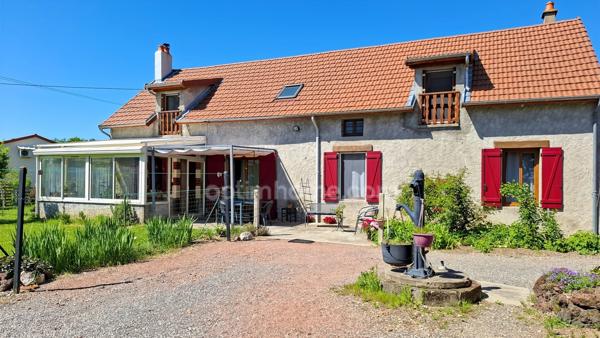 Ferme rénovée à vendre 6 pièces à Espinasse-Vozelle (03) – Propriété avec dépendances et hangar – Proche Vichy