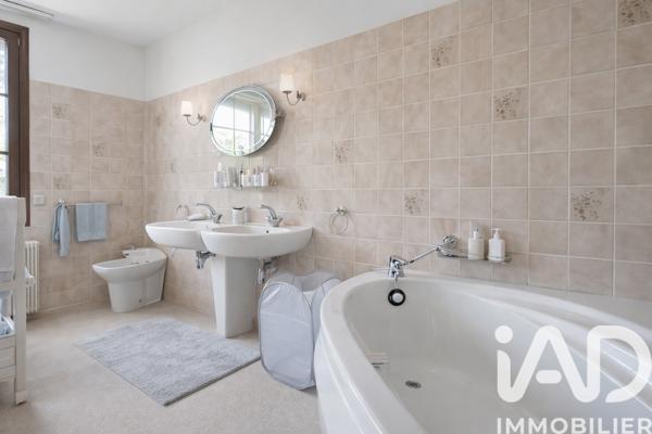 Maison à vendre 6 pièces 155 m² Évreux