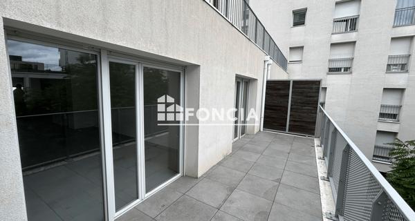 Location Appartement 3 pièces 71.7 m² - Villeurbanne 69100
