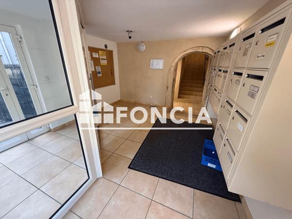 Location Appartement 2 pièces 42.22 m² - 49-51 AVENUE NOSTRADAMUS Saint Martin De Crau 13310