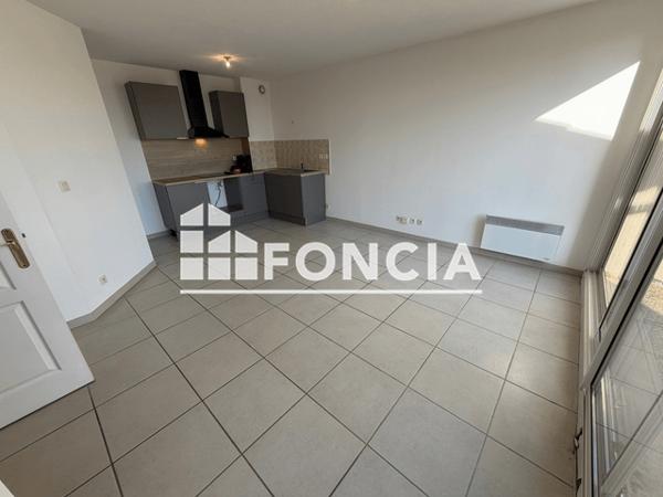 Location Appartement 2 pièces 42.22 m² - 49-51 AVENUE NOSTRADAMUS Saint Martin De Crau 13310