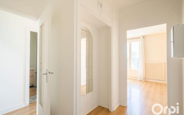 Appartement à vendre    2 pièces • 49,25 m2 Gagny